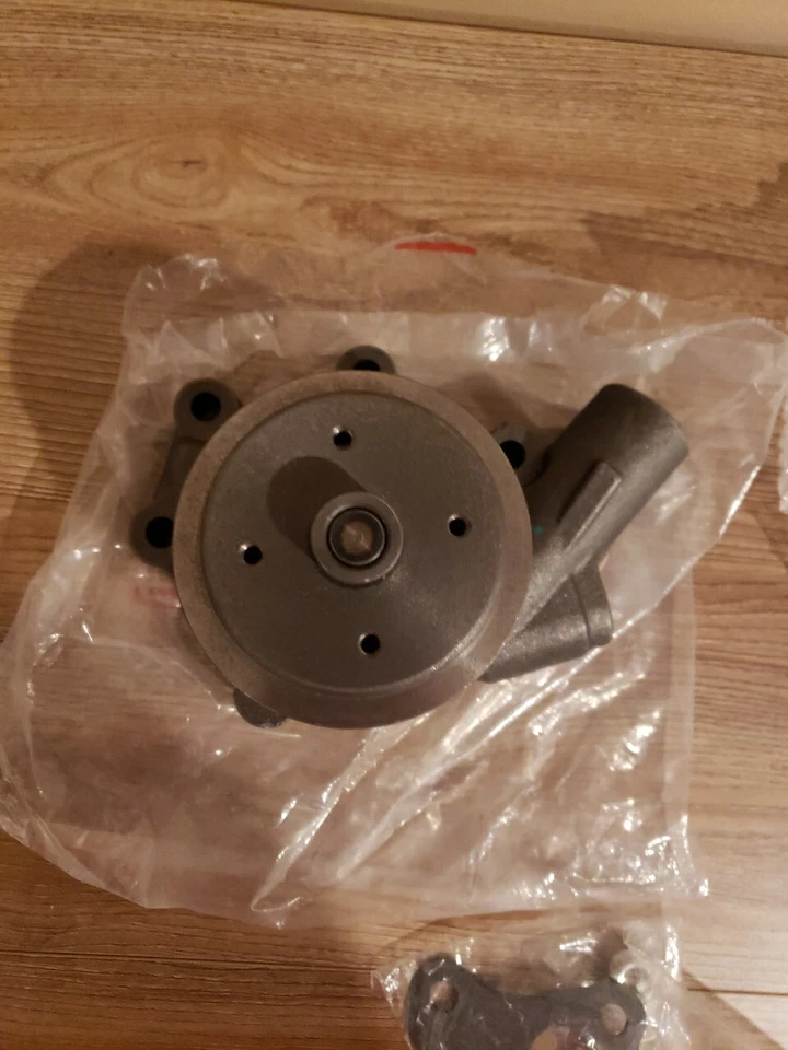 Bomba de agua del motor para camioneta Chevrolet Bel Air Styleline Deluxe GMB 1942-1954 Foto 4 de 4