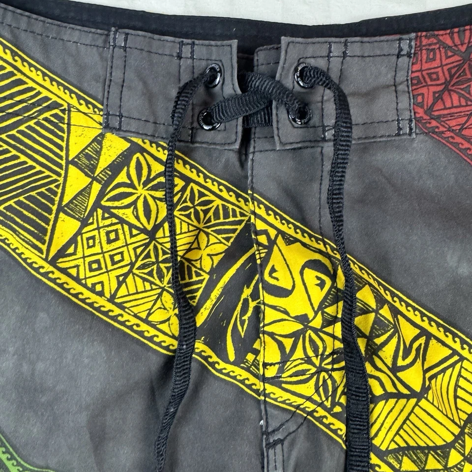 Pantalones Cortos de Natación Quiksilver Eddie Aikau Para Hombres 32 Tribales Hawaianos RARO Y2K Foto 4 de 4