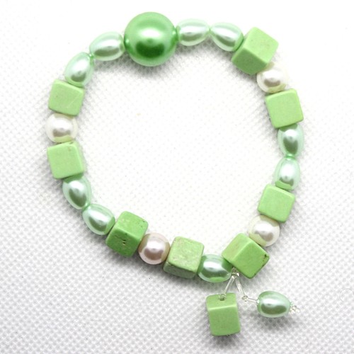 GREEN Sim. Pearl Shell Beads small with Square dyed GREEN 8mm Gem size 7-8" - Picture 3 of 4