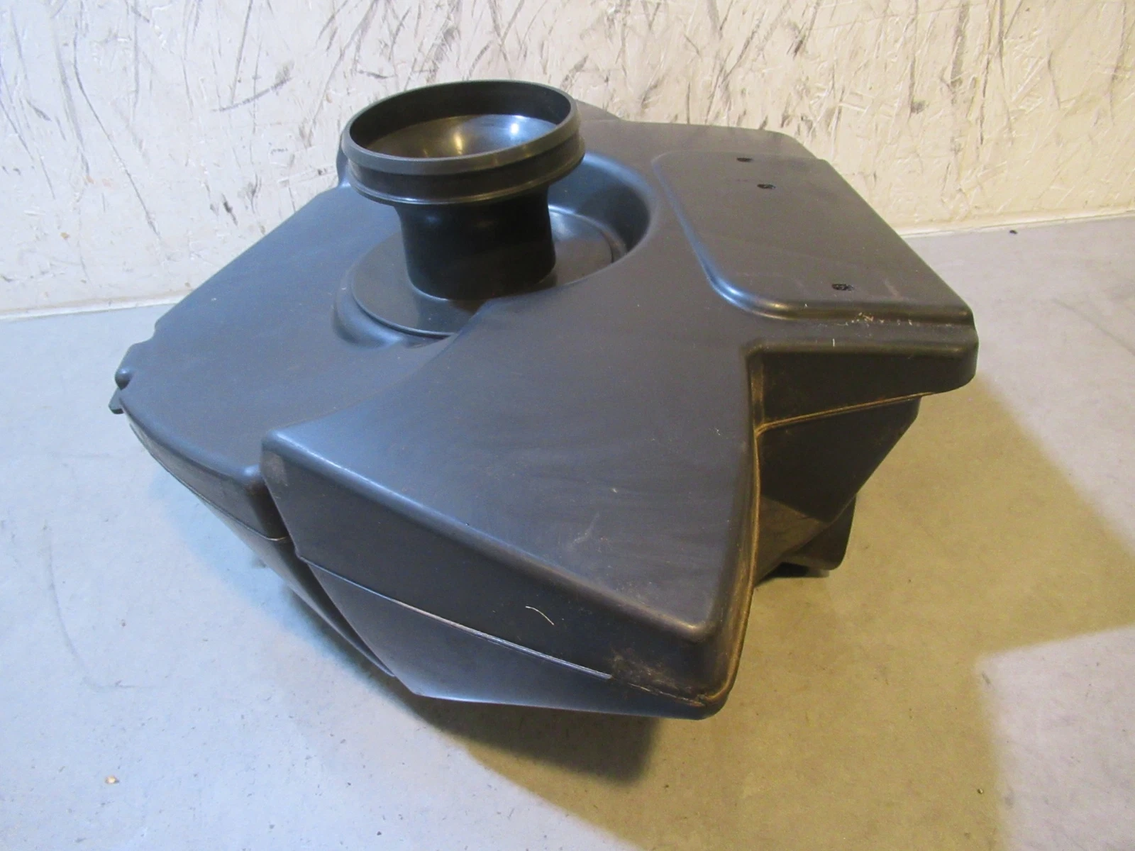 Arctic Cat F5 Airbox 2004