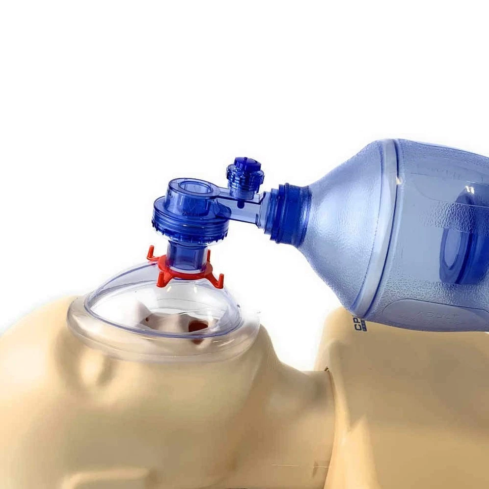 Kit de entrenamiento de RCP Practi-Mask BVM - Mascarilla para adultos/niños, bolsas de apretón y depósito Foto 3 de 4