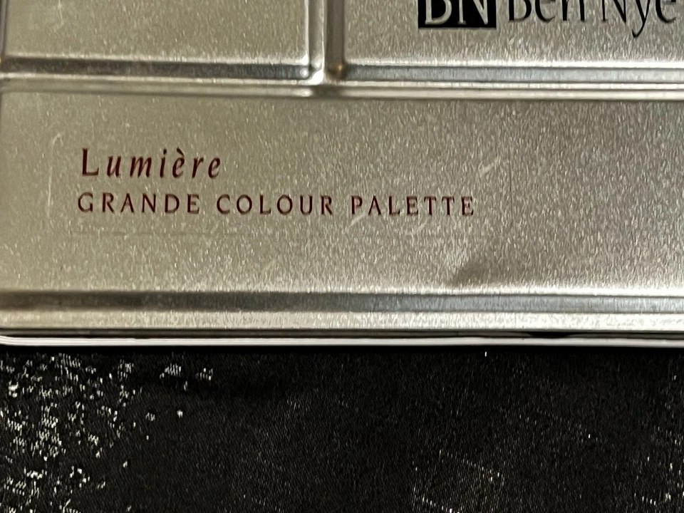 Винтажная цветная палитра Ben Nye Lumiere Grande 12 цветов - Изображение 3 из 4