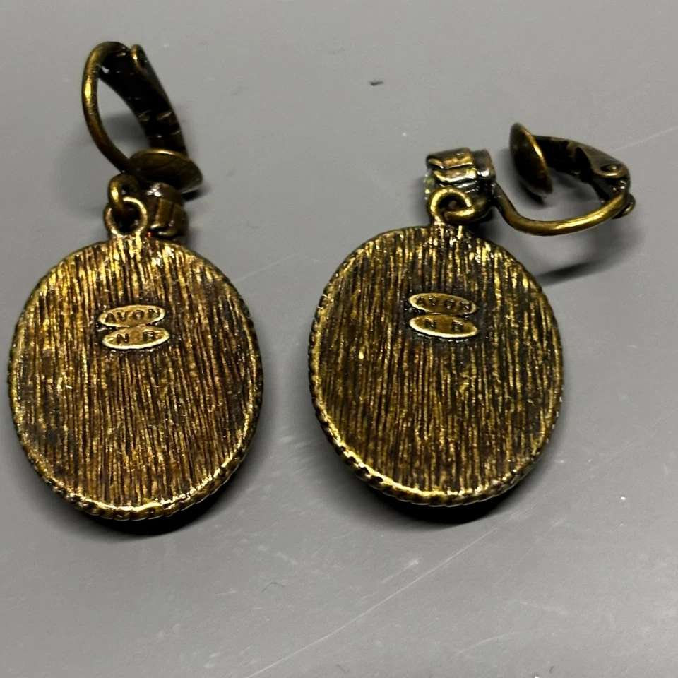 Pendientes de clip Avon para mujer amarillo estrás cabujón joyería firmada vintage Foto 3 de 4