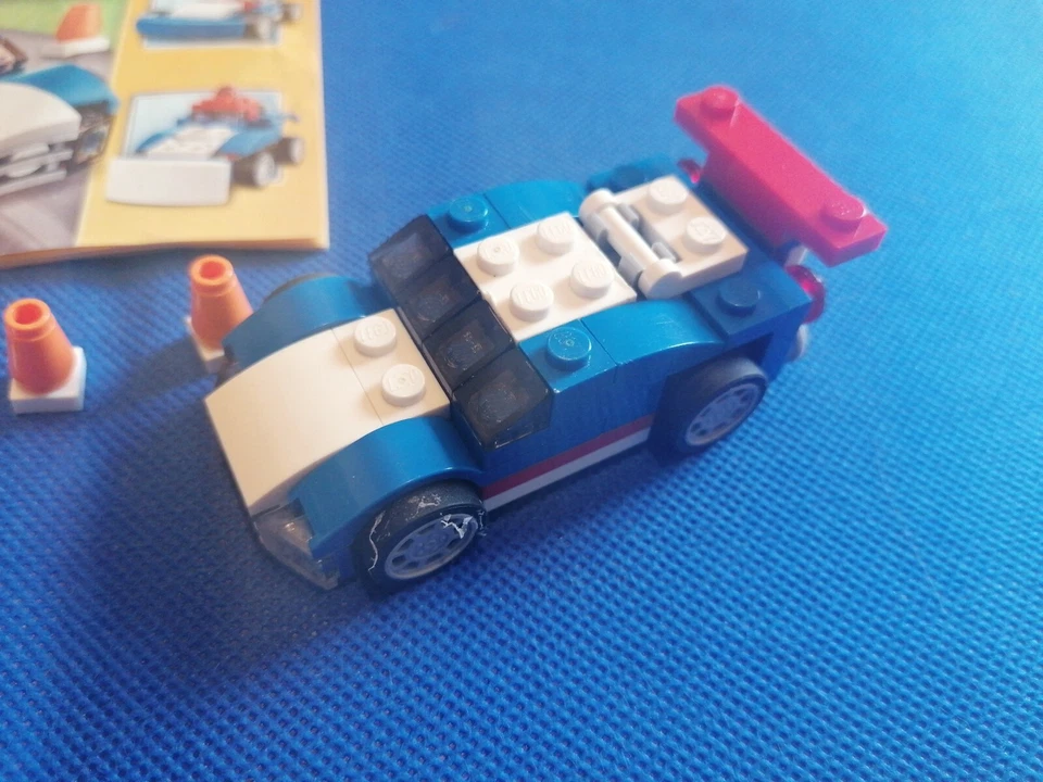 LEGO Creator 31027 Blue Racer, photo 2 sur 4