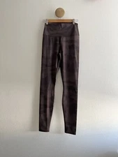 Alo Yoga High Waist Brown Camo Vapor Leggings Cocoa Size Medium