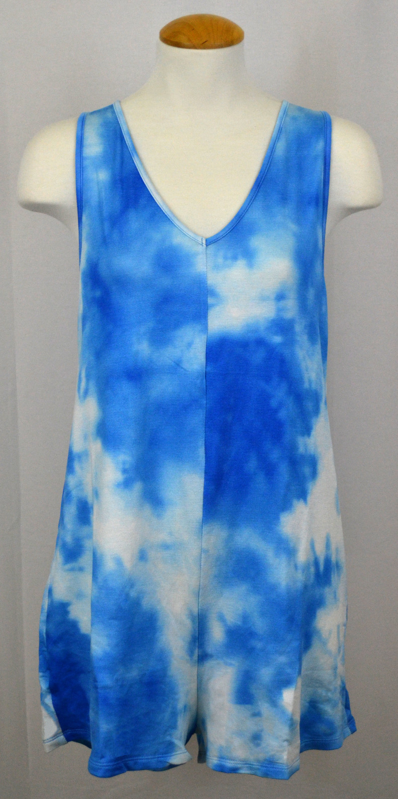 Tresics Romper V-Neck Bleached Pattern Sleeveless Tie in Back Pink / Blue NWT-image