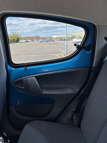 2008 Peugeot 107 URBAN, 5 Doors, Central Locking - Picture 12 of 19
