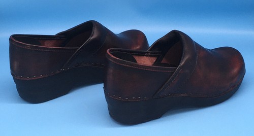 LL Bean Womens Slip On Clogs Maroon Marbleized Leather Shoes Size 7.5 - Picture 6 of 9