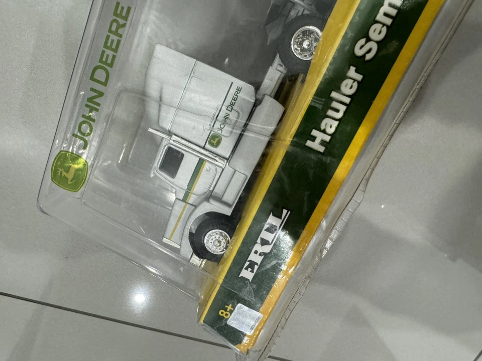 ERTL TOMY JOHN DEERE Silver HAULER SEMI AND VINTAGE TRACTOR NEW 35821P - Image 2 of 4
