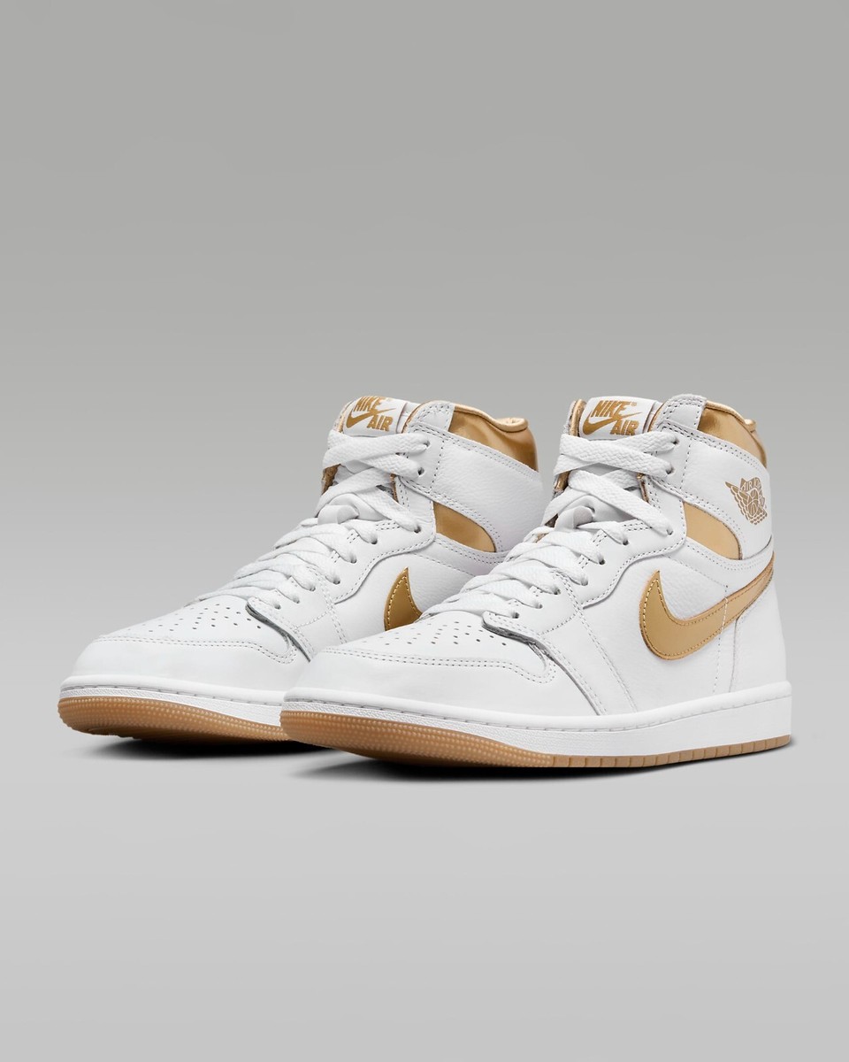 Nike WMNS Air Jordan 1 Retro High OG Nike WMNS Air Jordan 1 Retro High OG