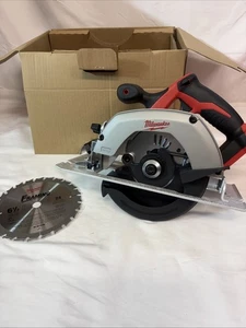 Milwaukee M18 2630-20 Circulaire Saw-6 1/2"--Outil seulement--BRAND NEW-6558d