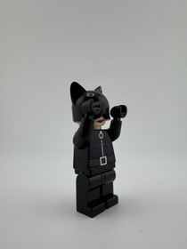 LEGO Batman Catwoman Minifigure bat003 + Motorcycle 7779 Dragster Pursuit 2006
