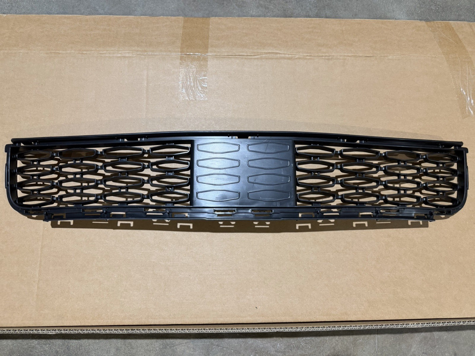 2018-2020 Rolls Royce Ghost Front Bumper Lower Grille Center Middle Mesh New