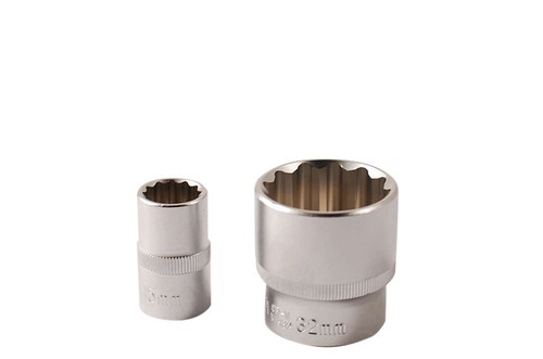 Selta Taiwan 10-32mm 24pc 1/2" Dr. 6/12pt Cr-V Socket Set W Ratchet Accessories - Picture 6 of 8
