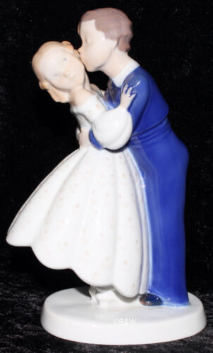 BING&GRONDAHL / ROYAL COPENHAGEN FIGUR #2162 "YOUTHFUL BOLDNESS" TOP 1. WAHL - Bild 2 von 8