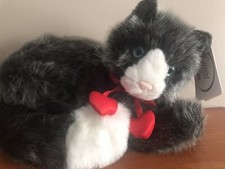 Russ Berrie Cat Plush Gray Fur Laying Blue Eyes Claudette Kitten Realistic
