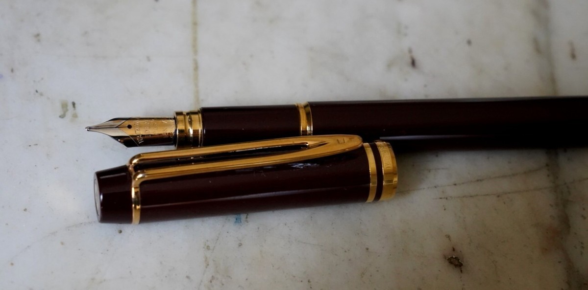 Stylo Plume WATERMAN MAN 200 - Résine Noire - Plume En Or Massif 18 Carats - Occasion De Prestige