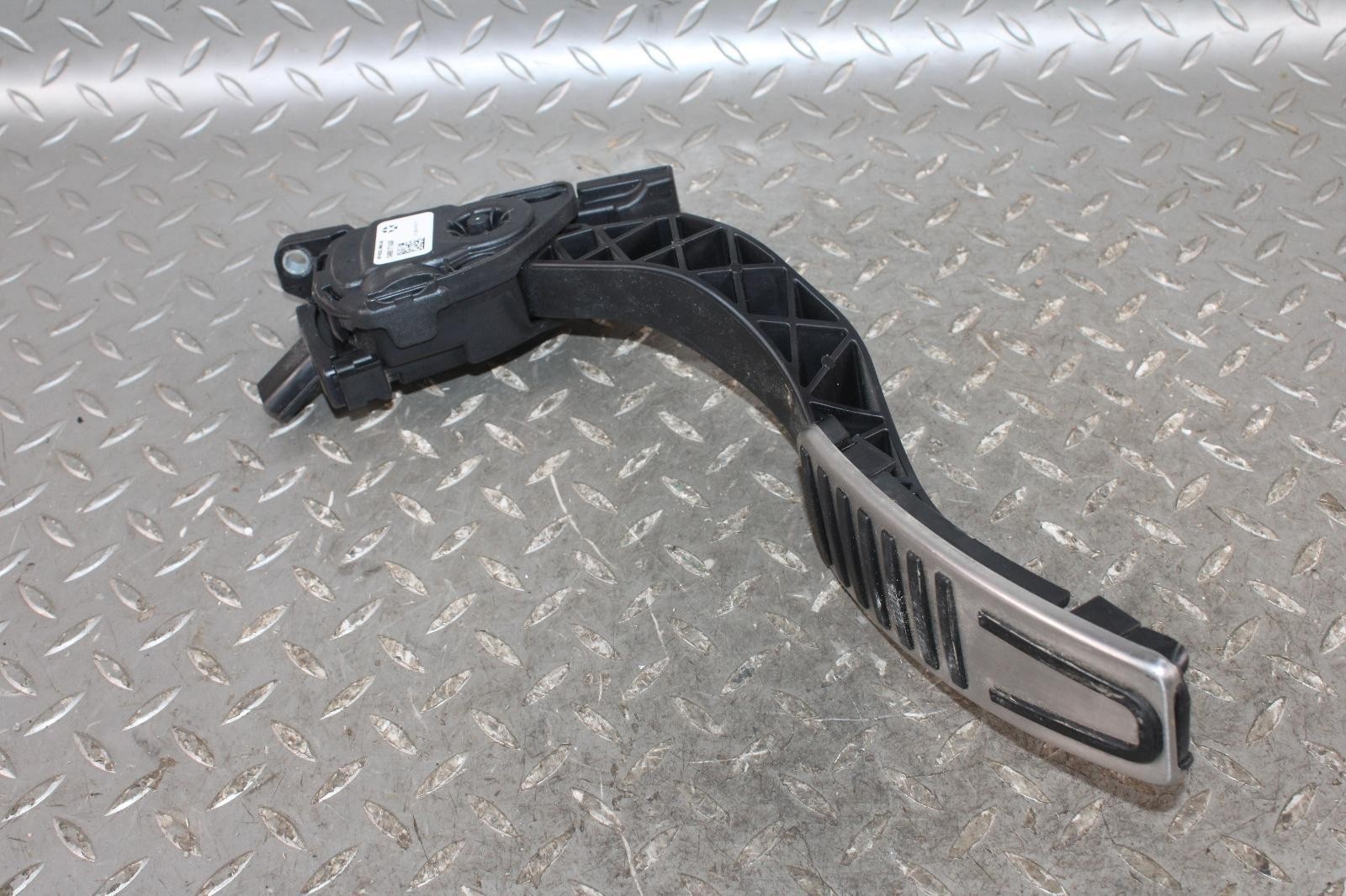 Maserati Ghibli 2014-2019 Accelerator pedal position sensor P/N 04861714AF