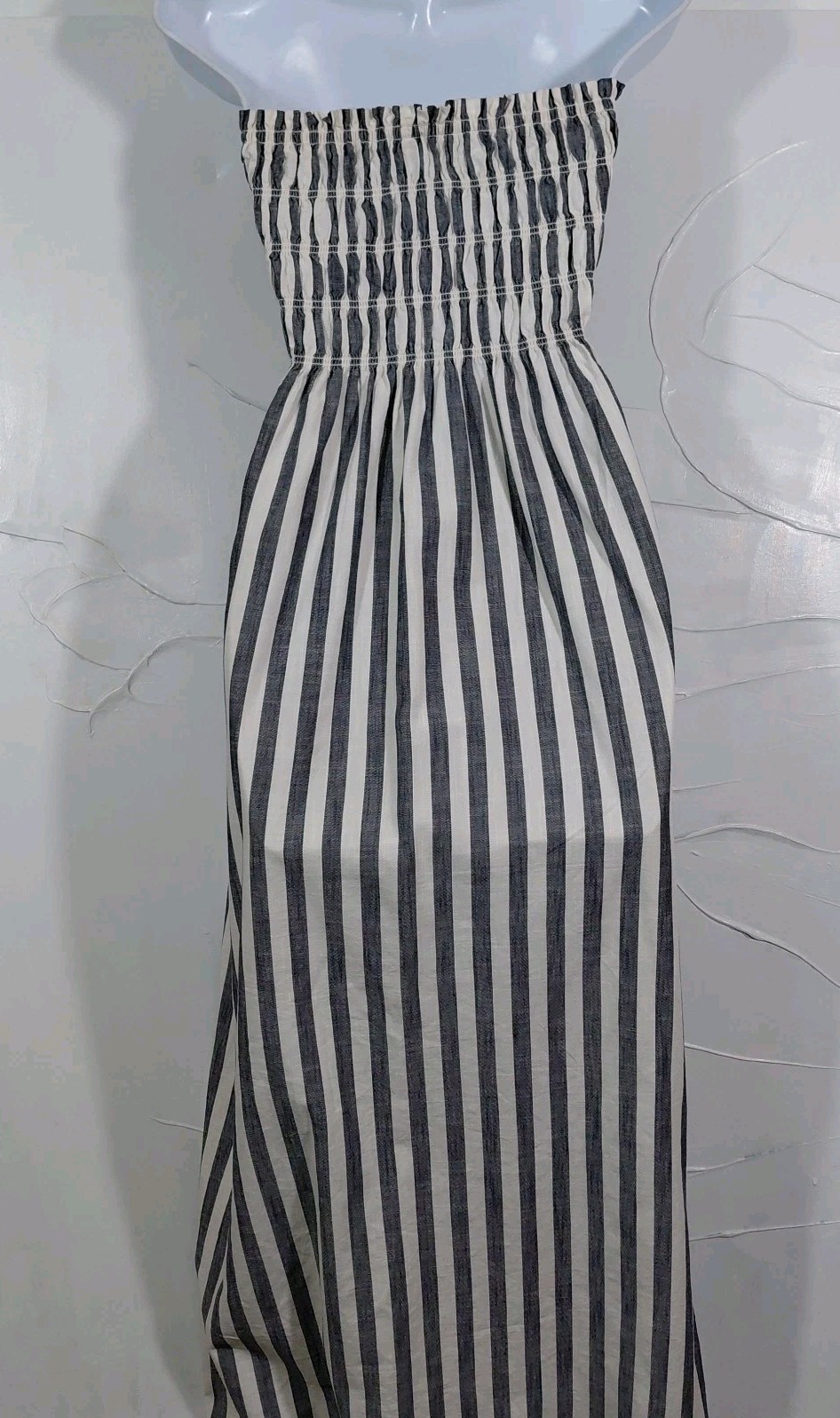 Universal Thread L Gray Beige Strapless Smocked B… - image 7