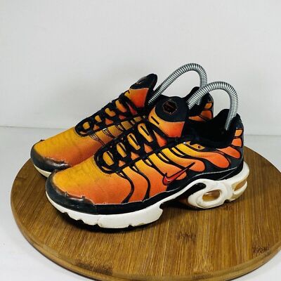 shock orange air max 97