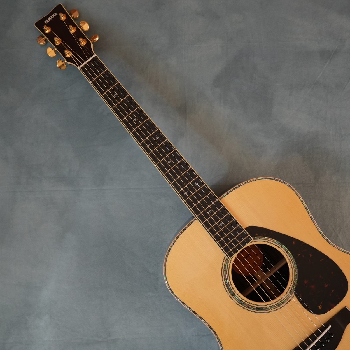 Yamaha Acoustic Guitar LL16D ARE Natural With Passive Type Pickup Yamaha Acoustic Guitar LL16D ARE Natural With Passive Type Pickup