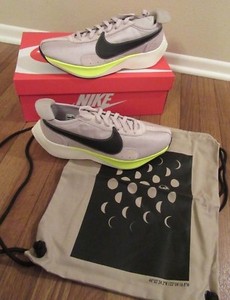 nike moon racer volt
