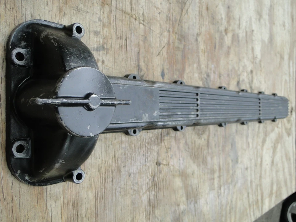 Cubierta de válvula del árbol de levas de escape Jaguar E-Type V12 LH OEM 1971-1974 GENUINO C35801 Foto 3 de 4