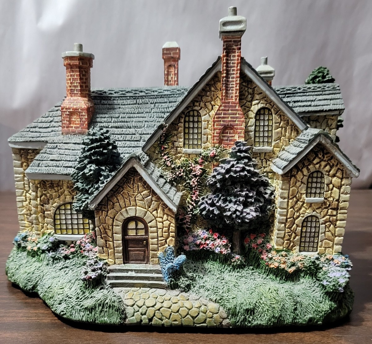 Hawthorne Village Christmas Thomas Kinkade Spring Gate Manor 2000