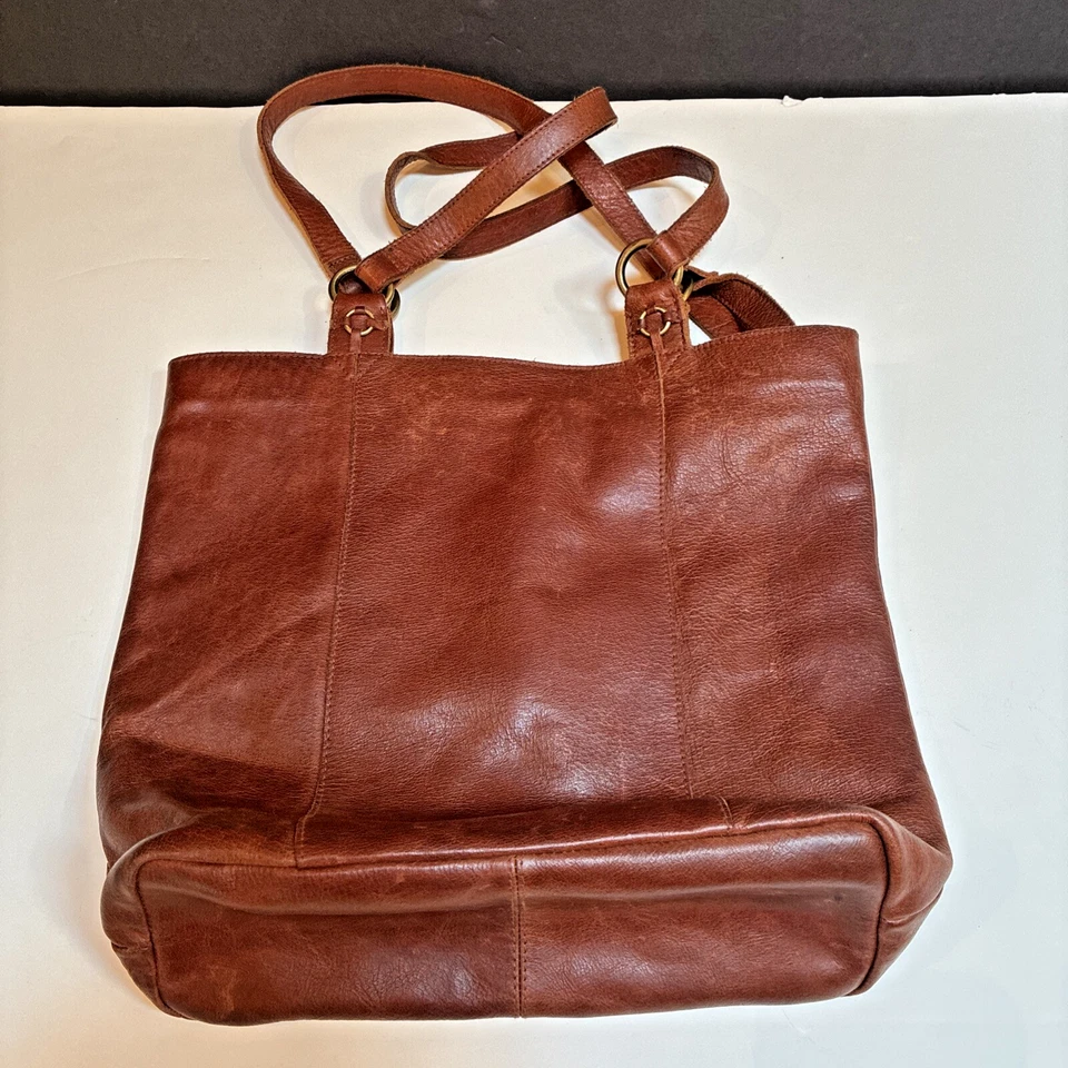 Bolso de Cuero Ana Baglish Excelente Estado Poco Uso Exterior Cuero Suave Foto 2 de 4