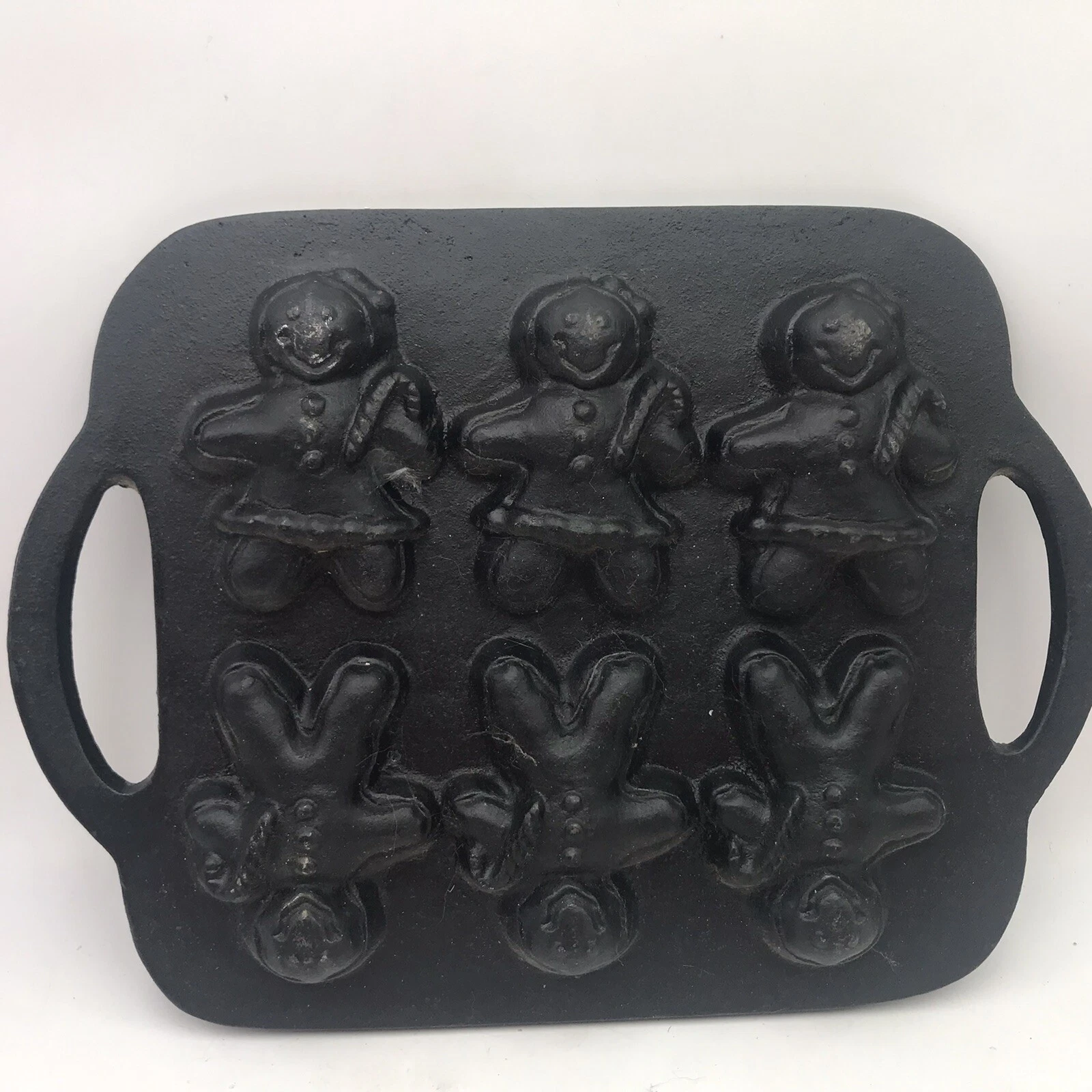 Vintage Cast Iron Mold Gingerbread Men And Women Muffin Pan 3 Boys 3 Girls RARE