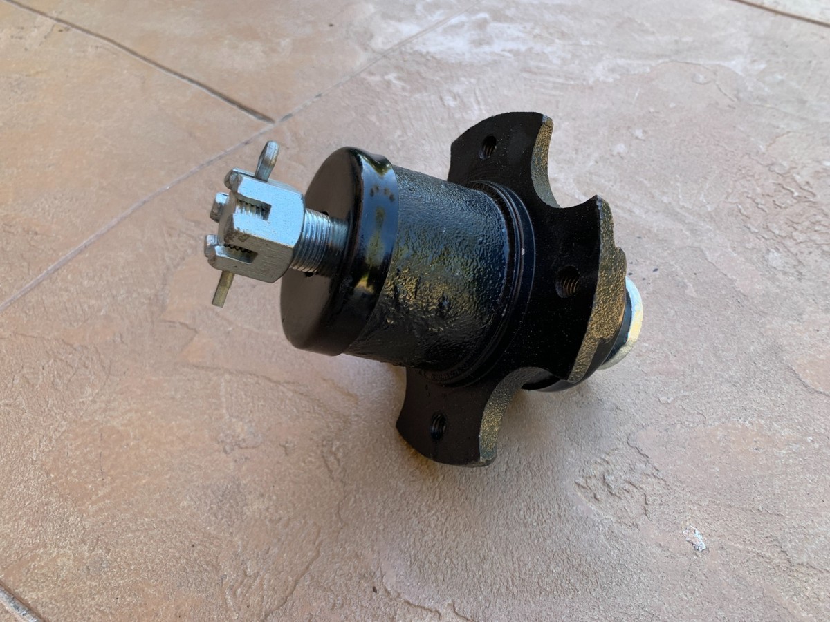 UAパシュ34ERD9380 Bush Whacker Heavy Duty 4-Bolt mount Tail Wheel Hub with 1
