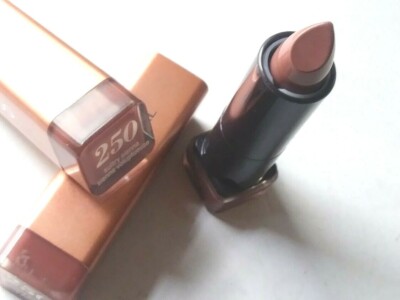 CoverGirl Colorlicious Exhibitionist Lipstick Formula Color Shade Choice Sealed
