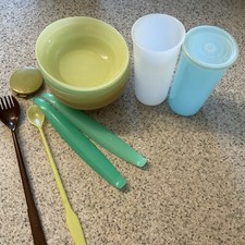 Vintage Tupperware Kids TOY.  Bowls 7. Plus Extras
