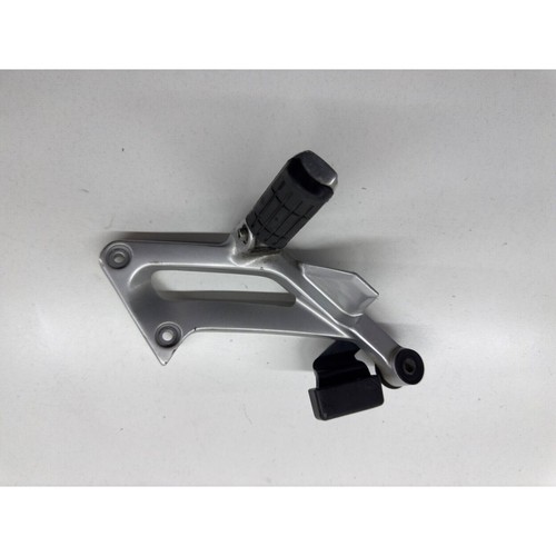 Repose-pied D'occasion Pour Yamaha FJR 900 TDM - Caoutchouc D'origine (réf: 3YX-27413-00)