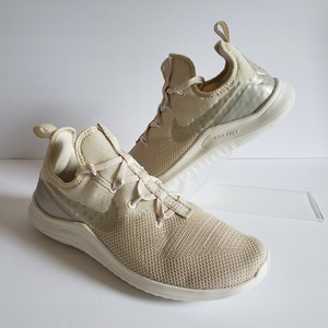 nike free tr8 champagne ladies training shoes