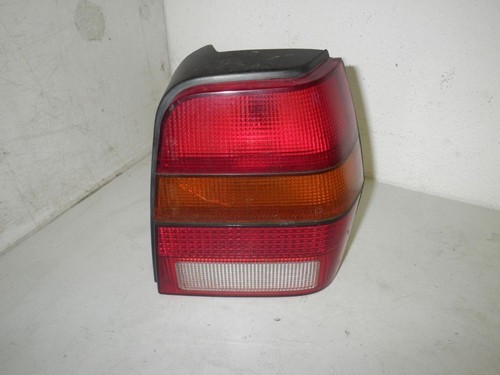 Rücklicht Heckleuchte rechts komplett kleiner Riss VW POLO KASTEN (86CF) 1.4 D
