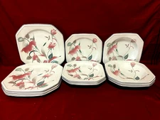 Mikasa Silk Flowers 12 Piece Set Of 4 Each Dinner & Salad Plates & Soup Bowls