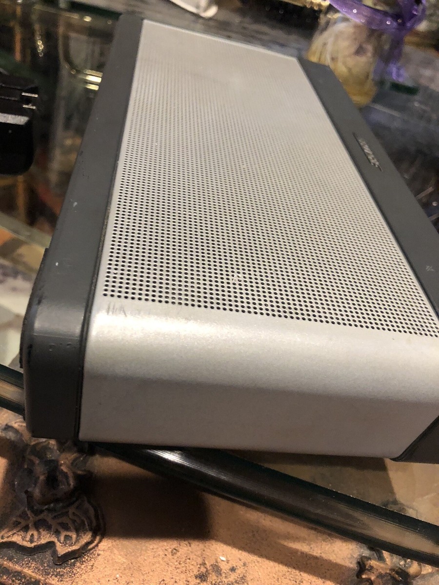 Bose Soundlink III Bluetooth Speaker Silver Bose Sound Nice Strong