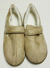 Men's Size L Slippers   Brand New No Box 