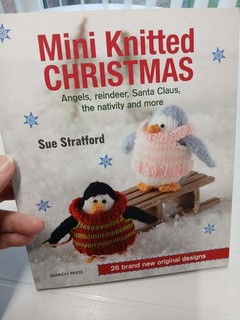 MINI KNITTED CHRISTMAS Sue Stratford PB book