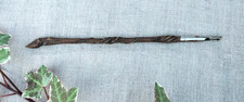 ANCIEN PORTE-PLUME EN BOIS SCULPTÉ D'UN SABOT DE CERF