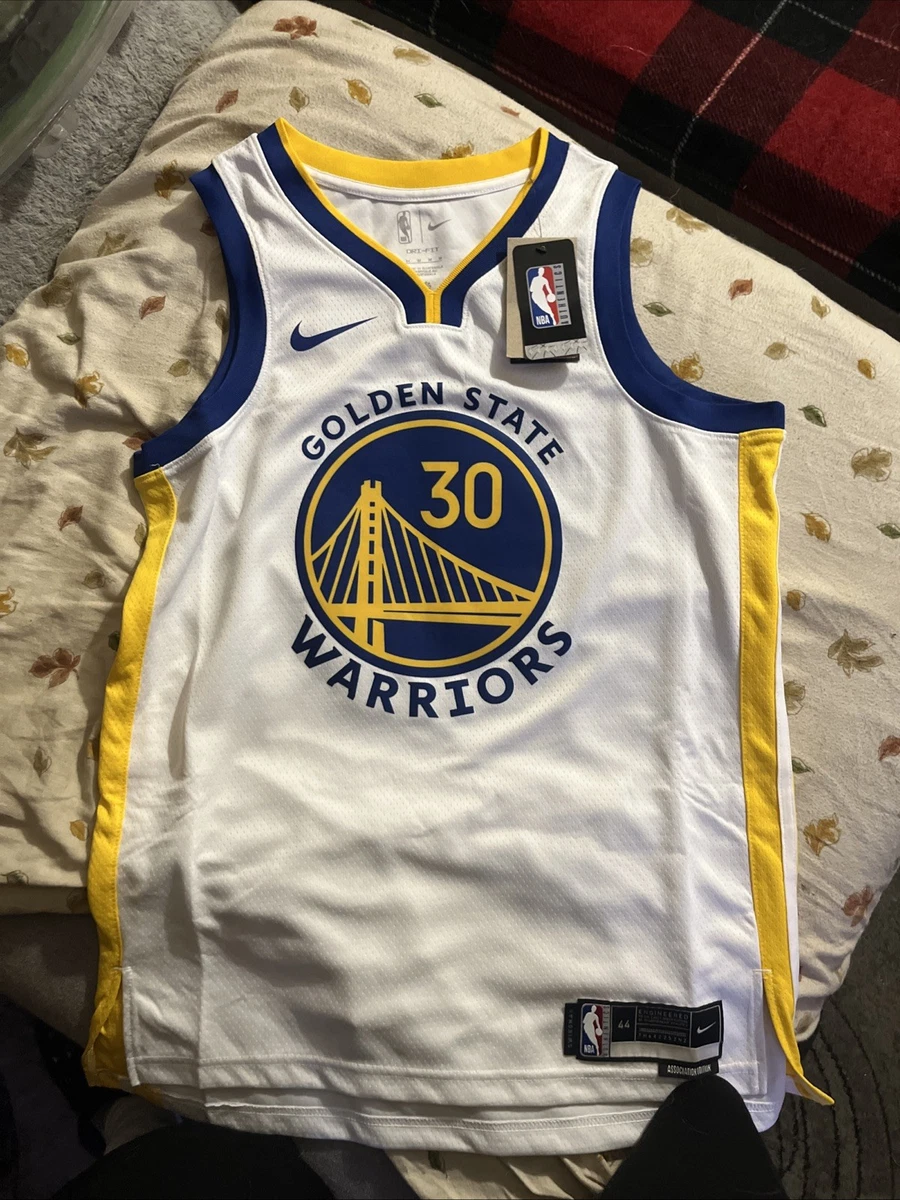 Preços baixos em Stephen Curry 44 Tamanho Camisas da NBA | eBay