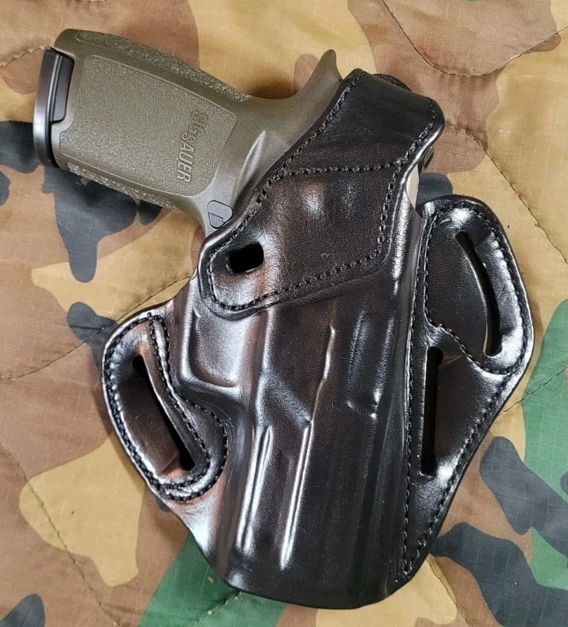 Desantis FDO Sig Sauer P250/P320 Compact Right-hand Owb Black Leather Holster - Image 3 of 4