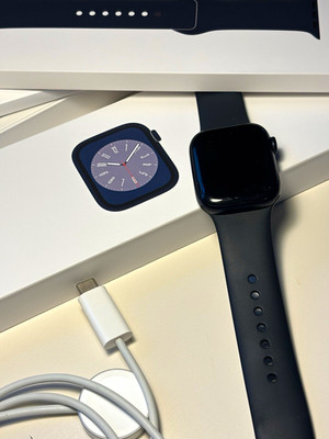 Apple Watch Series 8 41mm | GPS | Midnight Black | Zubehör + OVP | Guter Zustand