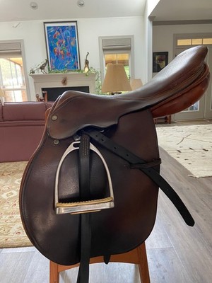 Beval 17  Hunter/Jumper Close Contact English Saddle With Leathers & Irons