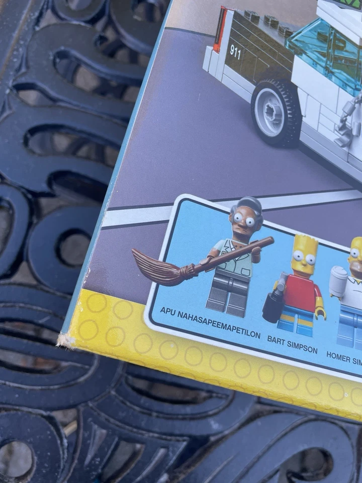 Lego Simpsons The Kwik-E-Mart 71016 EMPTY BOX ONLY - Image 3 of 4