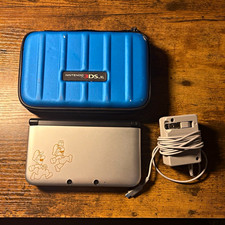 Nintendo 3DS XL Year of Luigi Silver w/ Charg...