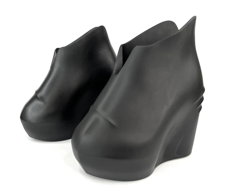 Zapatos para mujer Givenchy Monumental Malva Cuña Givenchy negros en goma EU 36 Foto 2 de 4