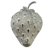 Vtg Sarah Coventry Strawberry Ice Textured Silver Tone Strawberry Pin Brooch