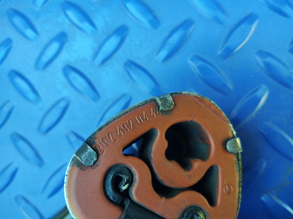 Cabide silenciador de escape Mercedes CL55 AMG CL500 2000-2006 FABRICANTE DE EQUIPAMENTO ORIGINAL 2024920444 - Imagem 4 de 4